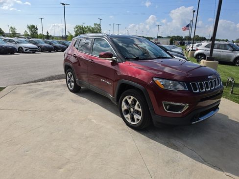 Used 2021 Jeep Compass Limited AWD/4WD image 3