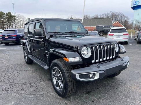 Used 2023 Jeep Wrangler Sahara w/ Cold Weather Group image 4