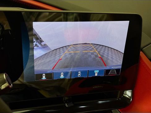Used 2024 Chevrolet Corvette Stingray Premium Conv w/ Z51 Performance Package RWD image 15