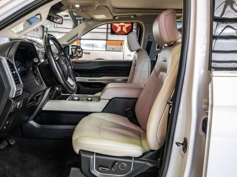 Used 2021 Ford Expedition Platinum image 6
