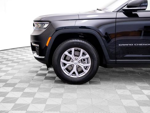 Used 2022 Jeep Grand Cherokee L Limited AWD/4WD image 37