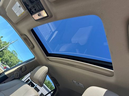 Used 2013 Toyota 4Runner Limited RWD image 32