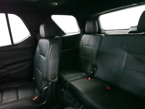 Used 2023 Chevrolet Traverse RS AWD/4WD image 32