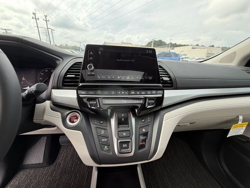 New 2026 Honda Odyssey EX-L image 17