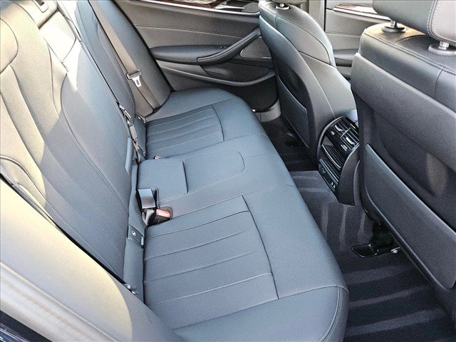 Used 2023 BMW 540i w/ M Sport Package RWD image 21