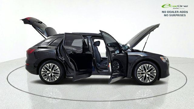Used 2024 Audi Q8 e-tron Prestige w/ Prestige Package AWD/4WD image 21