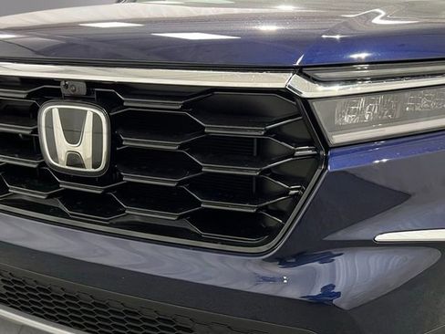 New 2025 Honda Pilot Touring image 8