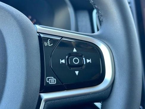 New 2026 Volvo XC90 B5 Core image 17