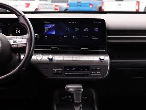 Used 2024 Hyundai Kona SEL AWD/4WD image 25