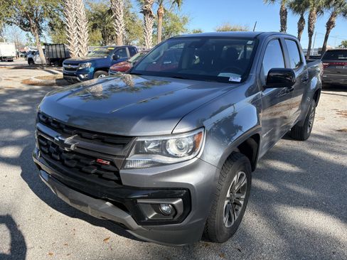 Used 2021 Chevrolet Colorado Z71 w/ Safety Package image 3
