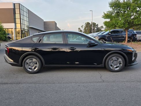 New 2026 Kia K4 FWD image 8