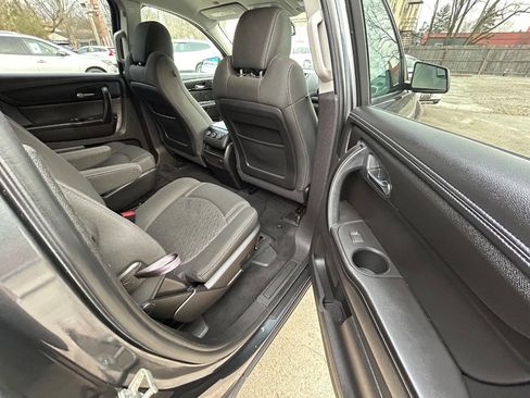 Used 2013 GMC Acadia SLE image 9