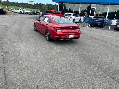 Used 2023 Hyundai Elantra Limited FWD image 32