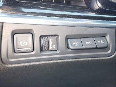 Certified 2024 Cadillac XT6 Premium Luxury w/ Platinum Package image 22