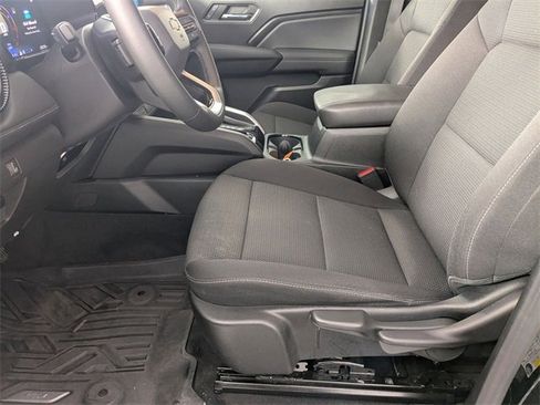 Used 2024 Chevrolet Colorado LT w/ LT Convenience Package image 13