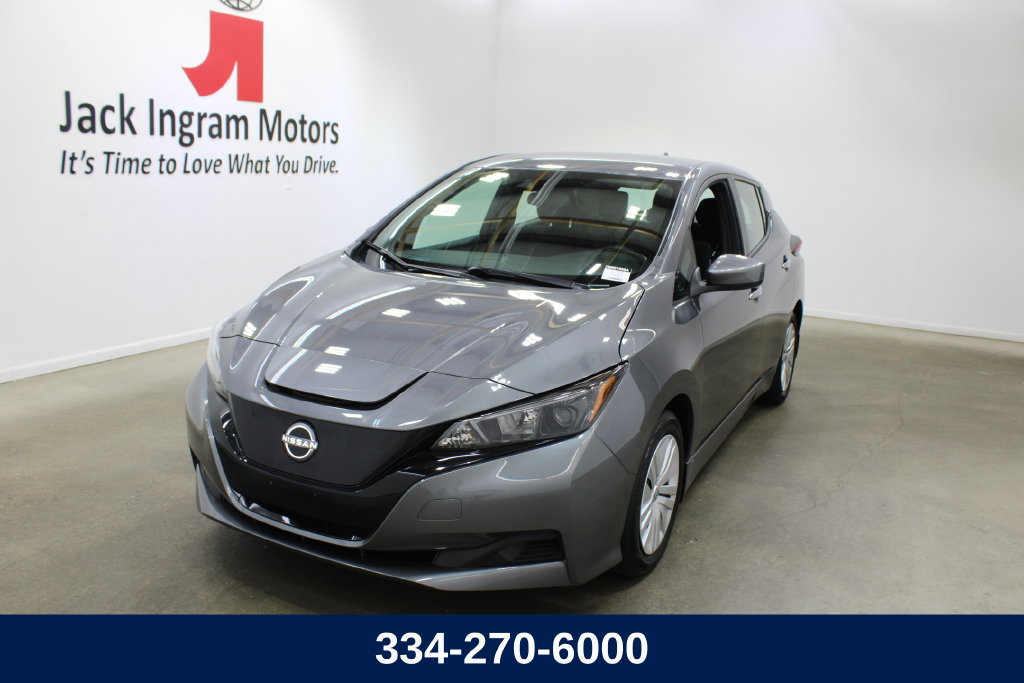 Used 2025 Nissan Leaf S FWD 360° Tour
