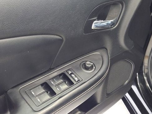 Used 2012 Chrysler 200 Limited image 20