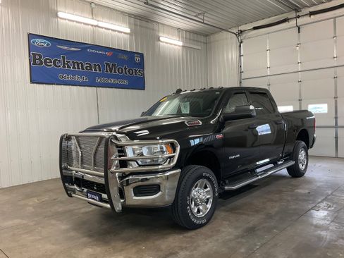 Used 2022 RAM 2500 Tradesman AWD/4WD image 1