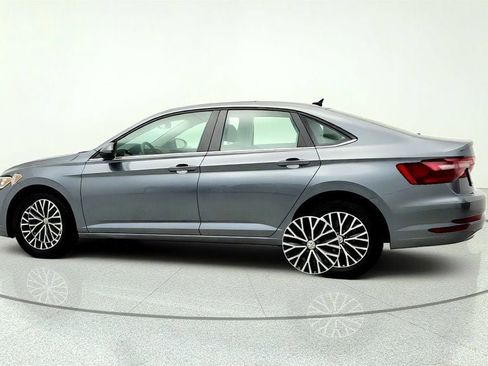 Used 2020 Volkswagen Jetta SE w/ SE Cold Weather Package FWD image 7