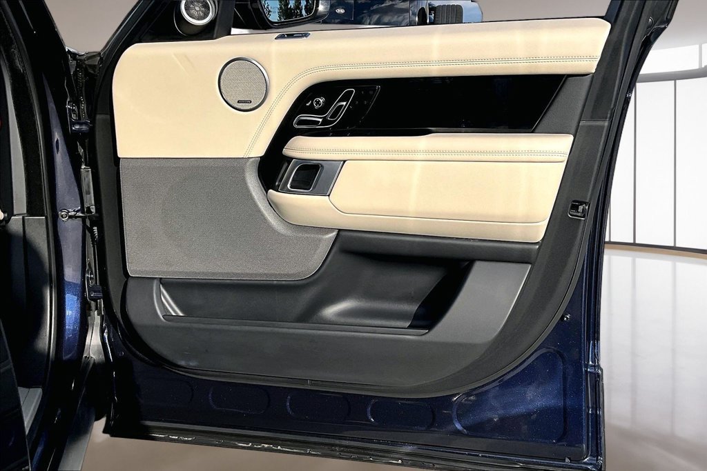Used 2019 Land Rover Range Rover AWD/4WD image 26