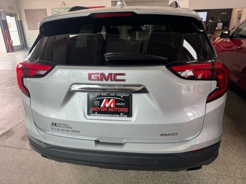 Used 2018 GMC Terrain SLE w/ Driver Convenience Package AWD/4WD image 6