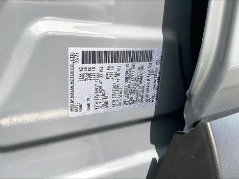 Certified 2025 Nissan Rogue SV AWD/4WD image 33