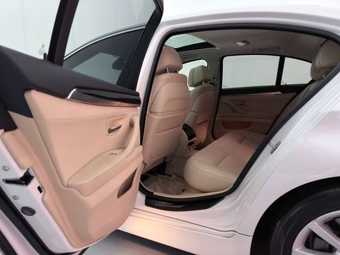 Used 2014 BMW 535i xDrive Sedan image 18