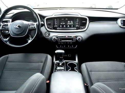 Used 2020 Kia Sorento S image 22