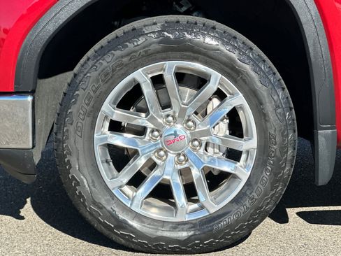 Used 2019 GMC Sierra 1500 SLT w/ SLT Premium Plus Package AWD/4WD image 30
