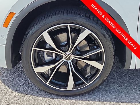 Used 2024 Volkswagen Tiguan SEL R-Line AWD/4WD image 7