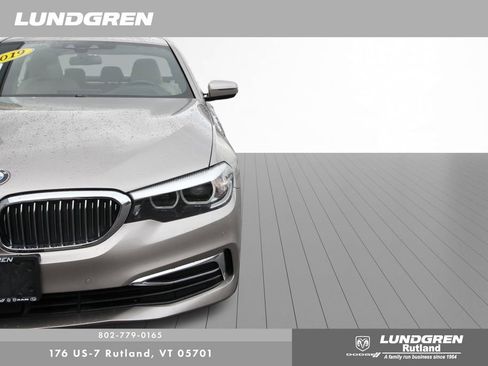 Used 2019 BMW 540i xDrive image 46