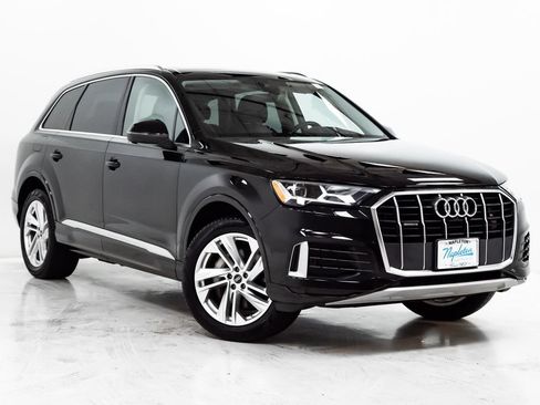 Used 2023 Audi Q7 2.0T Premium w/ Towing Package AWD/4WD image 6