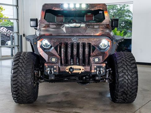 Used 2021 Jeep Gladiator Sport image 3