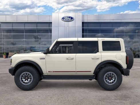 New 2026 Ford Bronco Outer Banks w/ Sasquatch Package AWD/4WD image 3