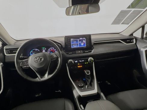 Used 2021 Toyota RAV4 XLE Premium AWD/4WD image 30