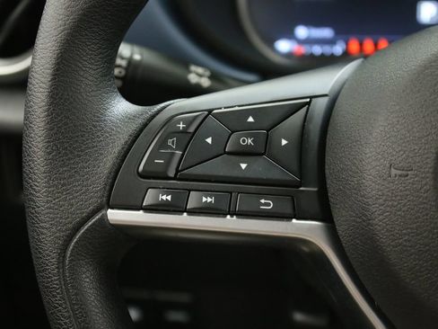 Used 2025 Nissan Versa SV w/ Trunk Package FWD image 14