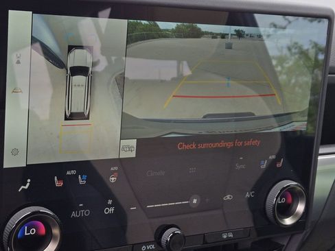 Used 2024 Lexus GX 550 image 18