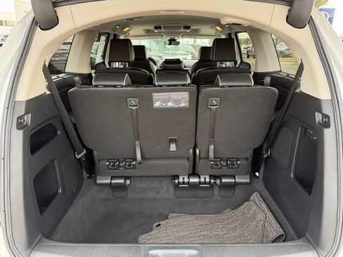 Certified 2026 Honda Odyssey Touring image 19