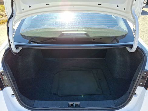 Used 2025 Nissan Versa S w/ Trunk Package FWD image 28