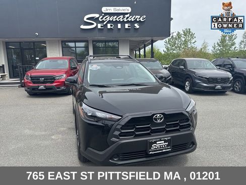 Used 2026 Toyota Corolla Cross LE w/ Moonroof Package AWD/4WD image 1
