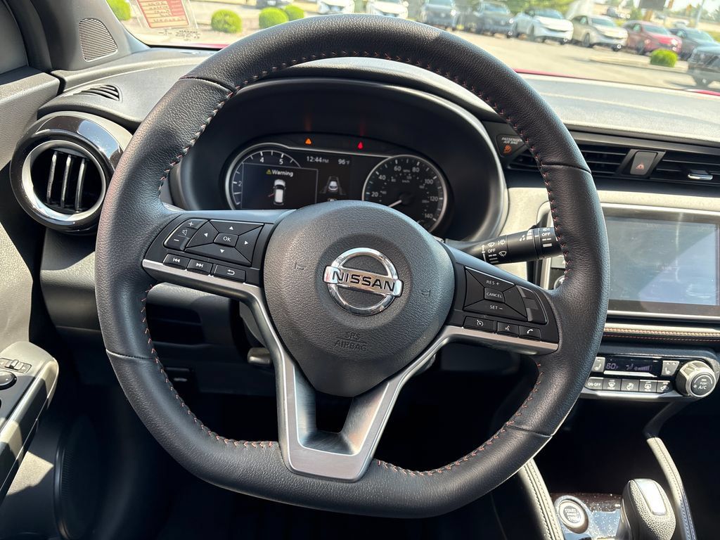 Certified 2020 Nissan Kicks SR w/ SR Premium Package FWD image 14