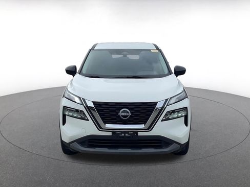 Used 2023 Nissan Rogue S image 3