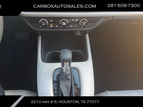 Used 2023 Honda HR-V LX image 12
