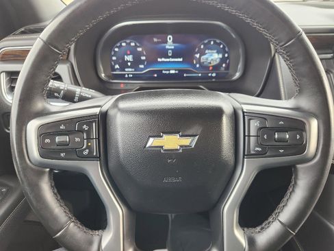 Used 2024 Chevrolet Suburban Premier image 20