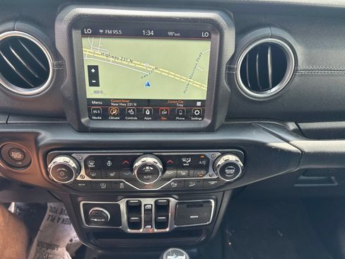 Used 2020 Jeep Wrangler Unlimited Sahara AWD/4WD image 14