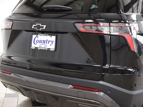 New 2026 Chevrolet Equinox ACTIV AWD/4WD image 18