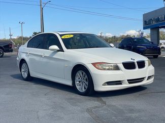Used 2006 BMW 325i Sedan video 1