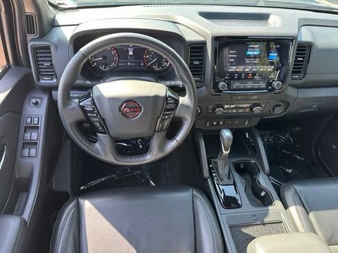 Used 2022 Nissan Frontier PRO-4X w/ Pro-4X Premium Package AWD/4WD image 11