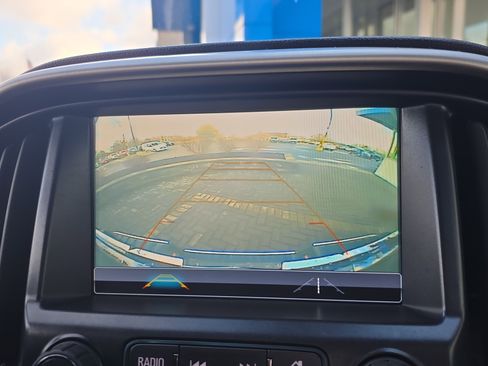 Used 2018 GMC Canyon SLT w/ Driver Alert Package image 25