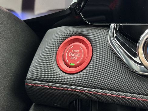 Used 2023 Chevrolet Colorado Z71 w/ Z71 Convenience Package 2 image 13